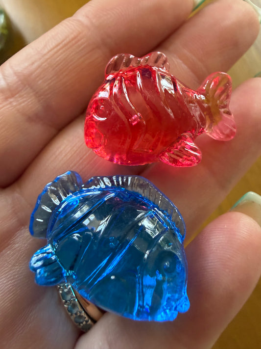 Translucent sorting fish