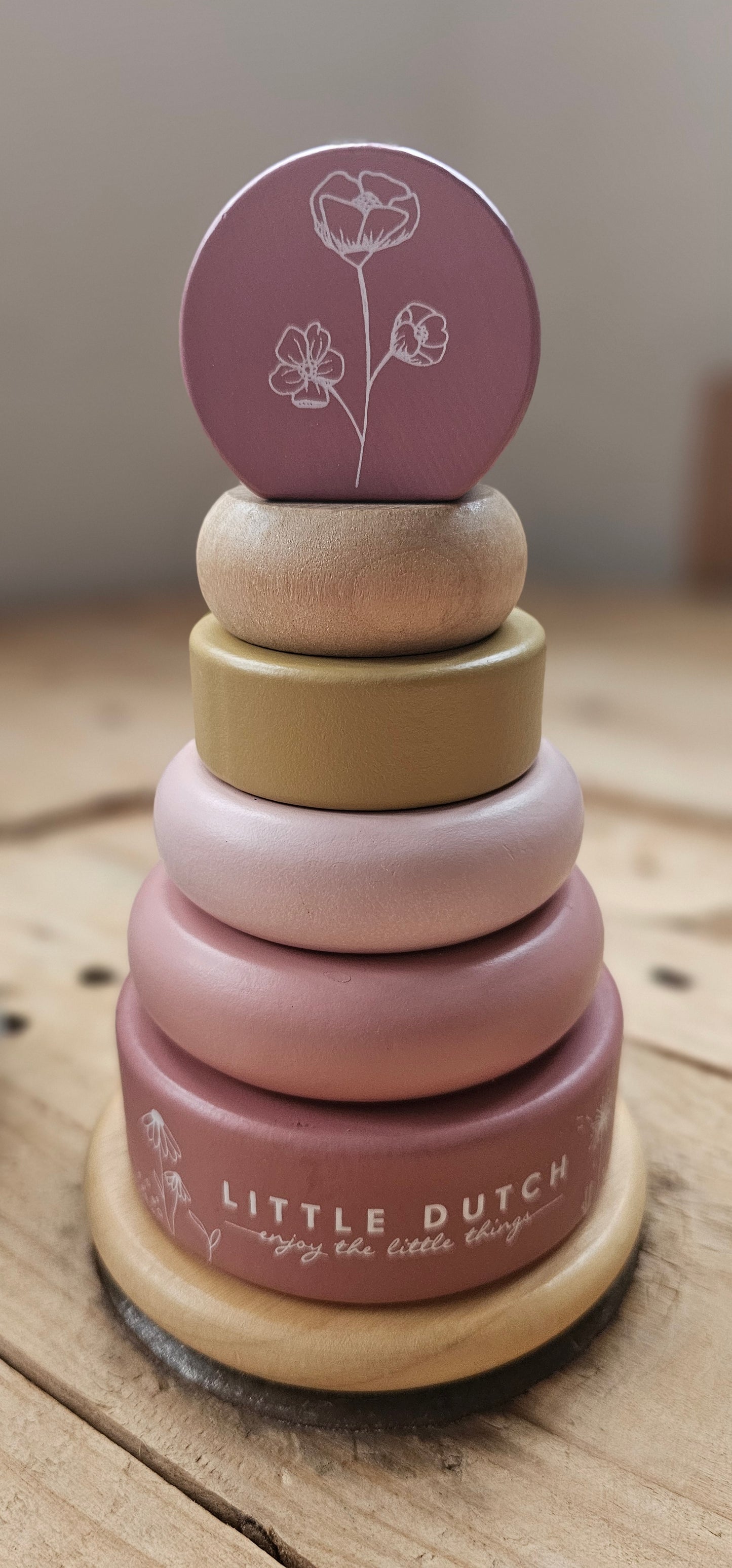 Little Dutch company pastel stacker