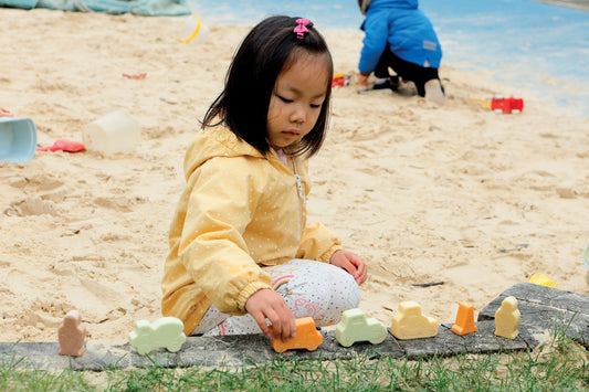 Little lands - construction - NEW