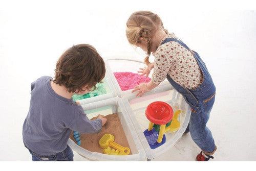 Play trays and tables