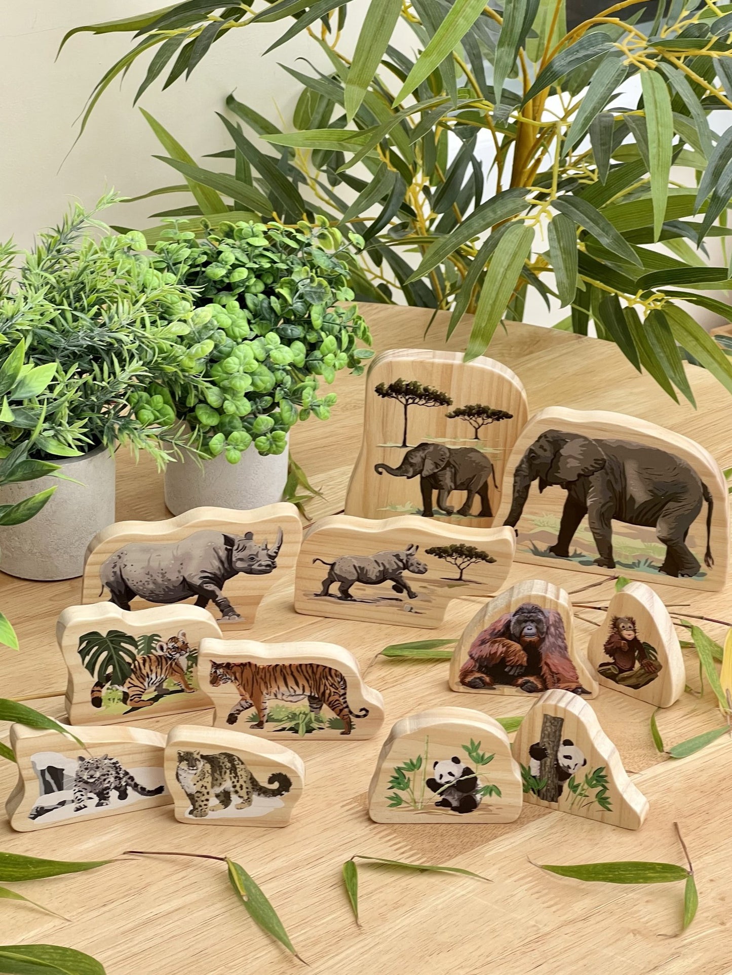 Endangered Animal families wooden Characters - NEW