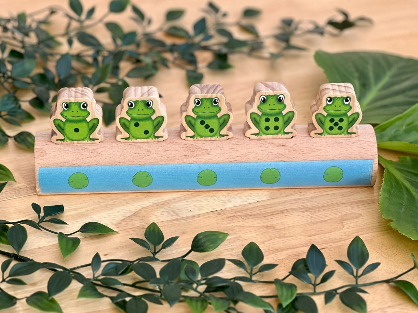 Five Frogs on a log counting, maths, rhyme, small world NEW