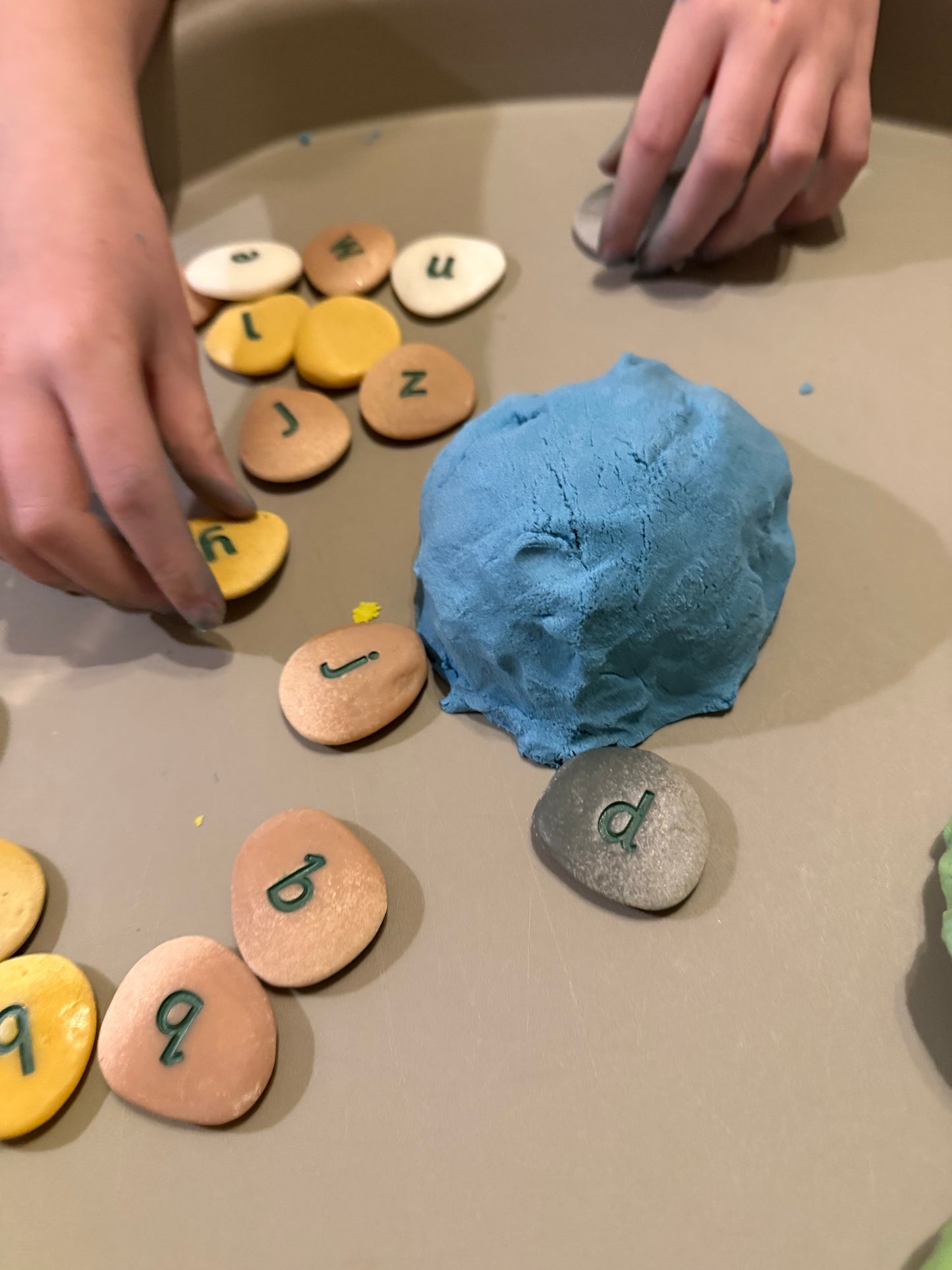 Magic Elasti Sand - NEW various colours 485g resealable bag